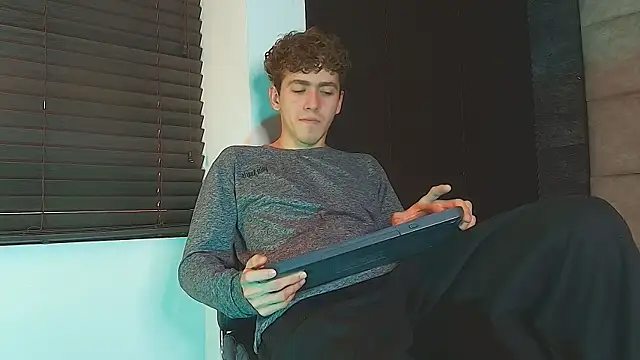 Tyler_Mcrey Show Webcam