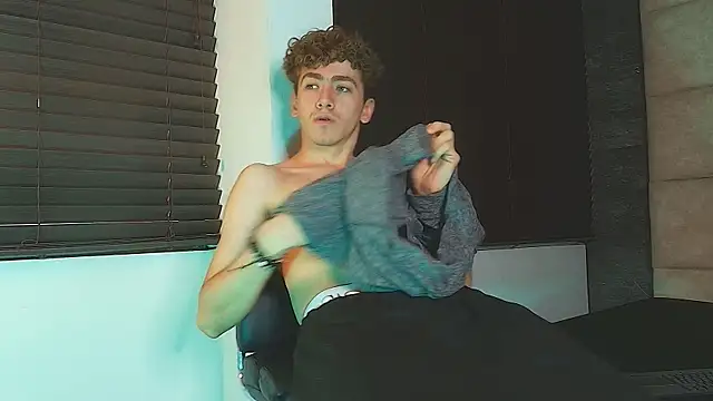 Tyler_Mcrey Show Webcam