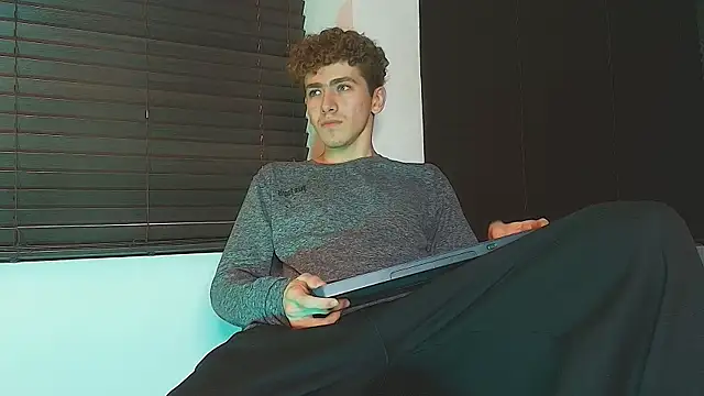 Tyler_Mcrey webcam show