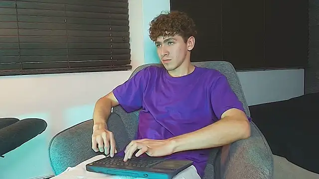 Tyler_Mcrey Adlı Modelin Web Kamerası Şovu