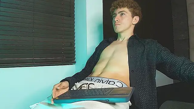 Tyler_Mcrey webcam show