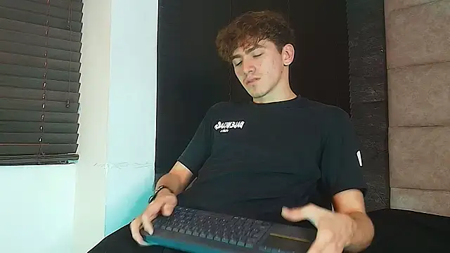 Tyler_Mcrey webkamerás műsora