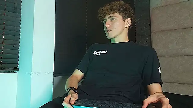 Tyler_Mcrey Pertunjukan Webcam