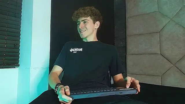 Tyler_Mcrey webkamerás műsora