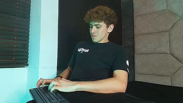 Tyler_Mcrey webkamerás műsora
