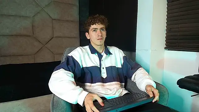 Tyler_Mcrey Pertunjukan Webcam