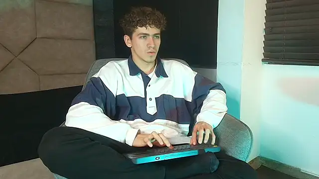 Tyler_Mcrey Шоу с уебкамера
