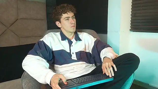 Tyler_Mcrey Pertunjukan Webcam