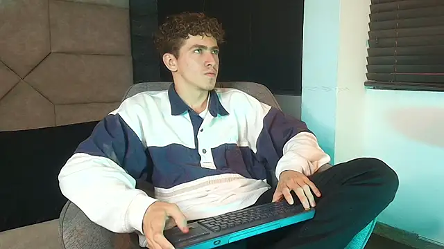 Tyler_Mcrey Pertunjukan Webcam