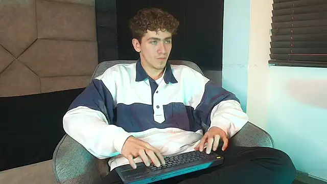 Tyler_Mcrey webcam show