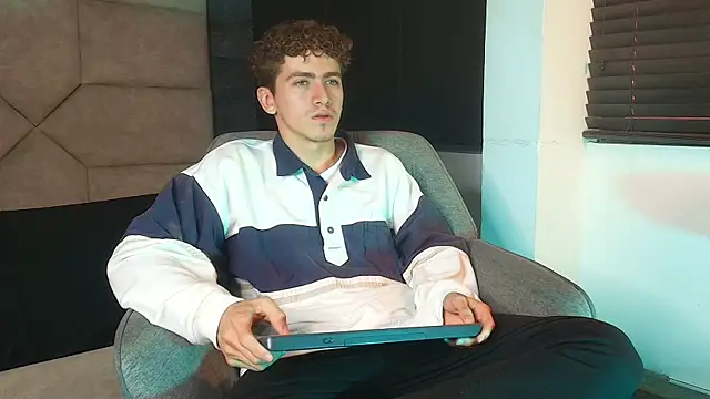 Tyler_Mcrey Pertunjukan Webcam