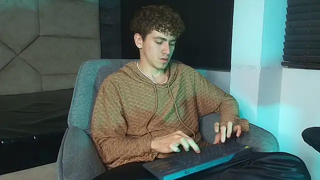 Tyler_Mcrey Шоу с уебкамера