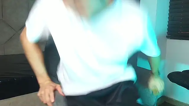 Tyler_Mcreyn Webbikameraesitys