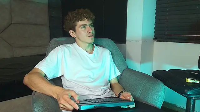 Show de Tyler_Mcrey na webcam