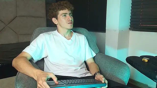 Tyler_Mcrey webkamerás műsora