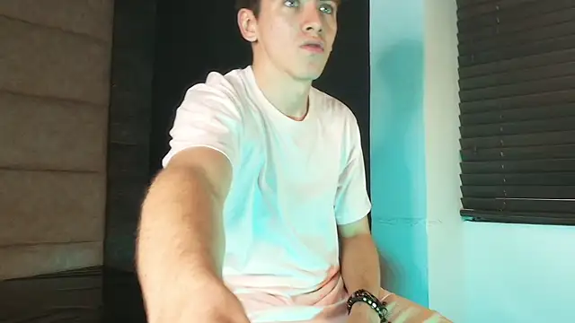 Tyler_Mcrey's Webcam Show
