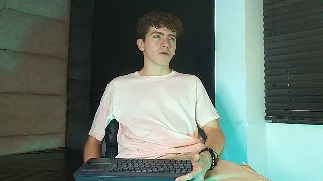Tyler_Mcrey Pertunjukan Webcam