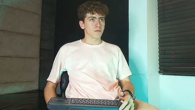 Tyler_Mcrey Pertunjukan Webcam