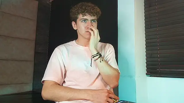Tyler_Mcrey's Webcam Show