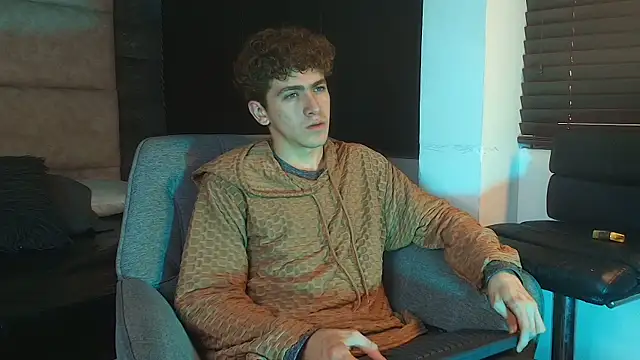 Tyler_Mcrey: вебкам-шоу