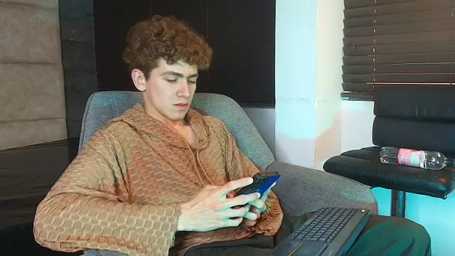 Tyler_Mcrey Pertunjukan Webcam
