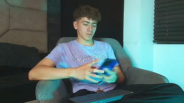 Tyler_Mcrey Webcam-Show