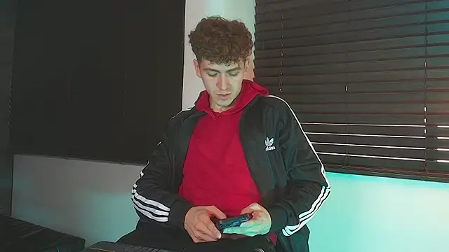 Tyler_Mcrey Шоу с уебкамера