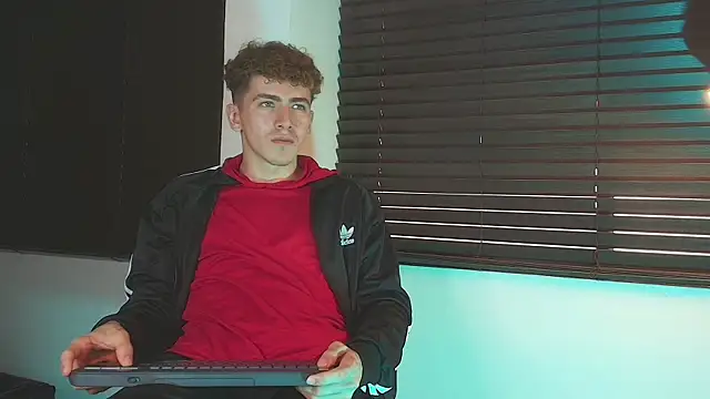 Tyler_Mcrey webkamerás műsora