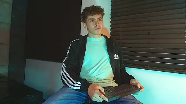 Tyler_Mcrey Pertunjukan Webcam