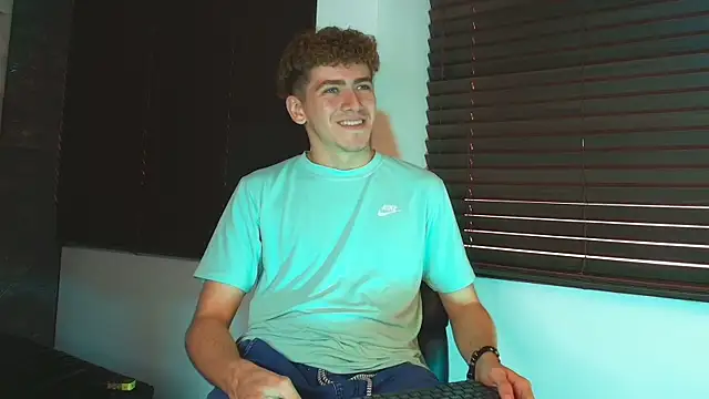 Tyler_Mcrey Webcam-Show