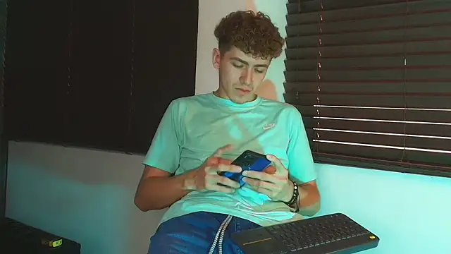 Tyler_Mcrey Show Webcam