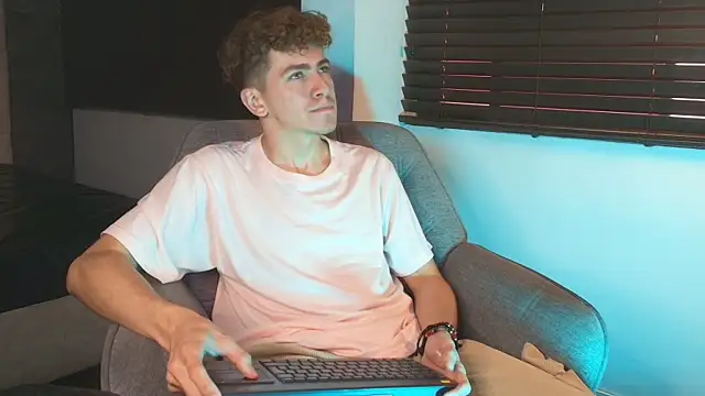 Tyler_Mcrey Webcam show