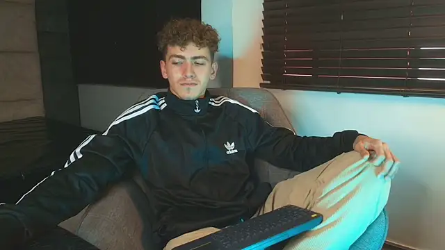 Tyler_Mcrey Pertunjukan Webcam