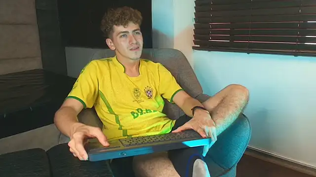 Tyler_Mcrey Webcam-Show