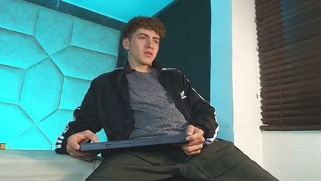 Tyler_Mcrey – webcam-show