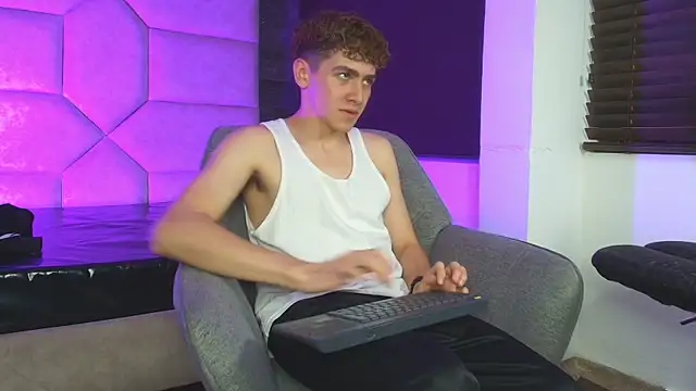 Tyler_Mcrey – webcam-show