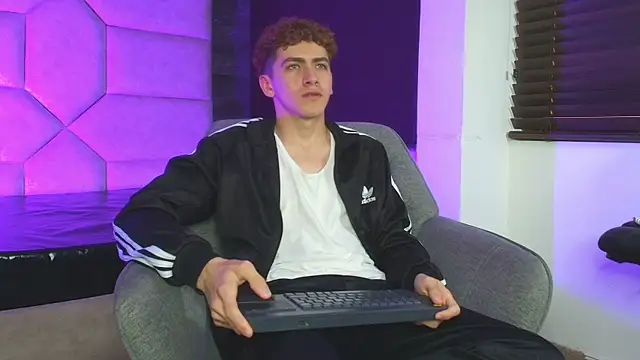 Tyler_Mcrey – webcam-show