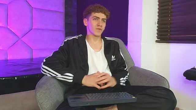 Tyler_Mcrey Webcamshow