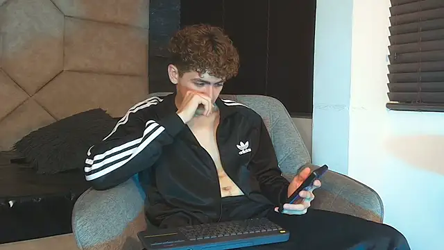Tyler_Mcrey Pertunjukan Webcam
