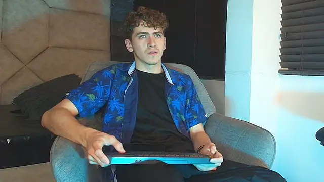 Tyler_Mcrey Webcam Show