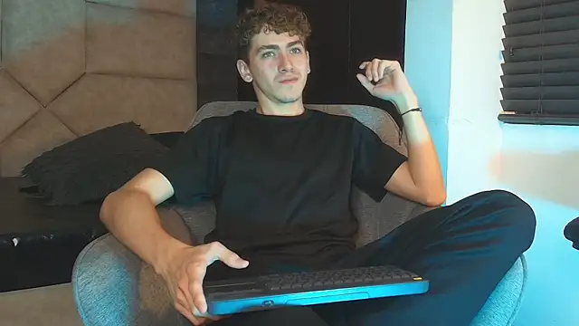 Tyler_Mcrey Pertunjukan Webcam