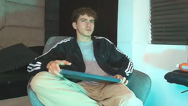 Tyler_Mcrey Webcam show