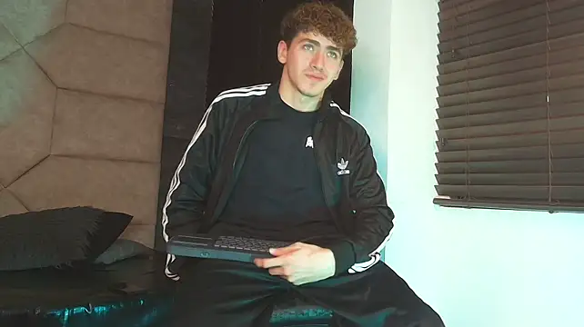 عرض كام Tyler_Mcrey