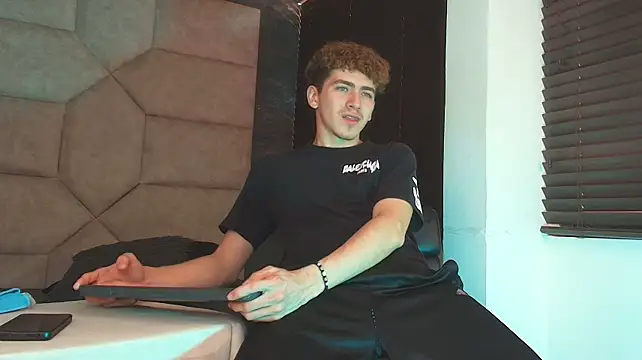 Tyler_Mcrey webcam show