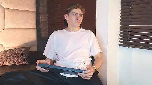 عرض كام Tyler_Mcrey