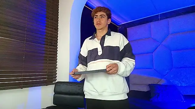 Tyler_Mcrey Webcam-Show