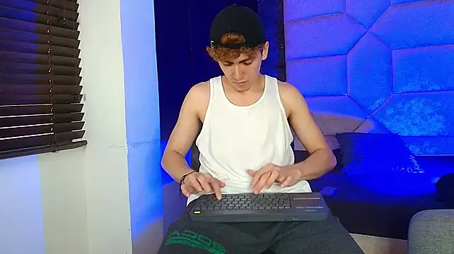 Tyler_Mcrey Pertunjukan Webcam