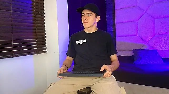 Tyler_Mcrey Pertunjukan Webcam