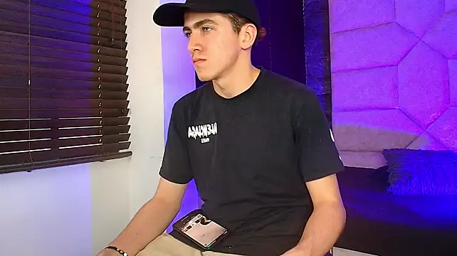 Tyler_Mcrey Pertunjukan Webcam