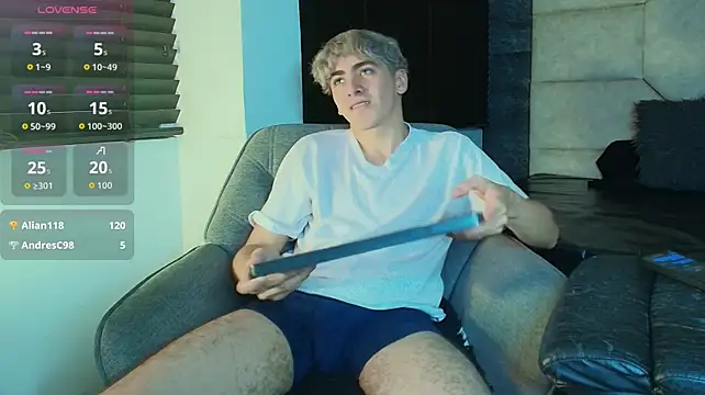Tyler_Mcrey's Webcam Show